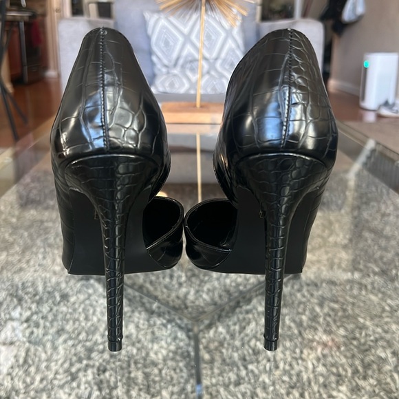 NIB BooHoo Snakeskin Black Wide Fit Cut Out Pump, 7 - Picture 7 of 13